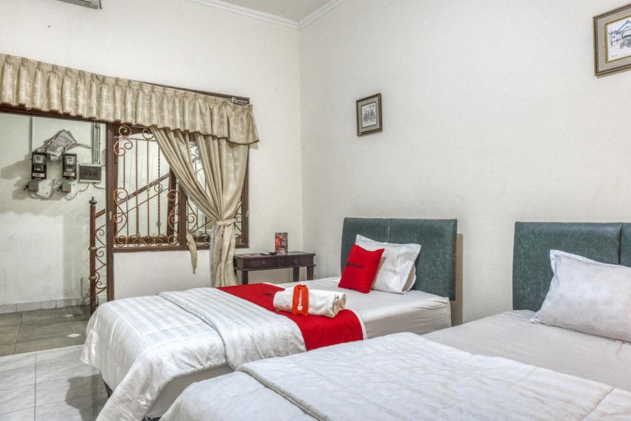 Reddoorz Syariah @ Raya Tajem Maguwo Hotell Kalasan Exteriör bild
